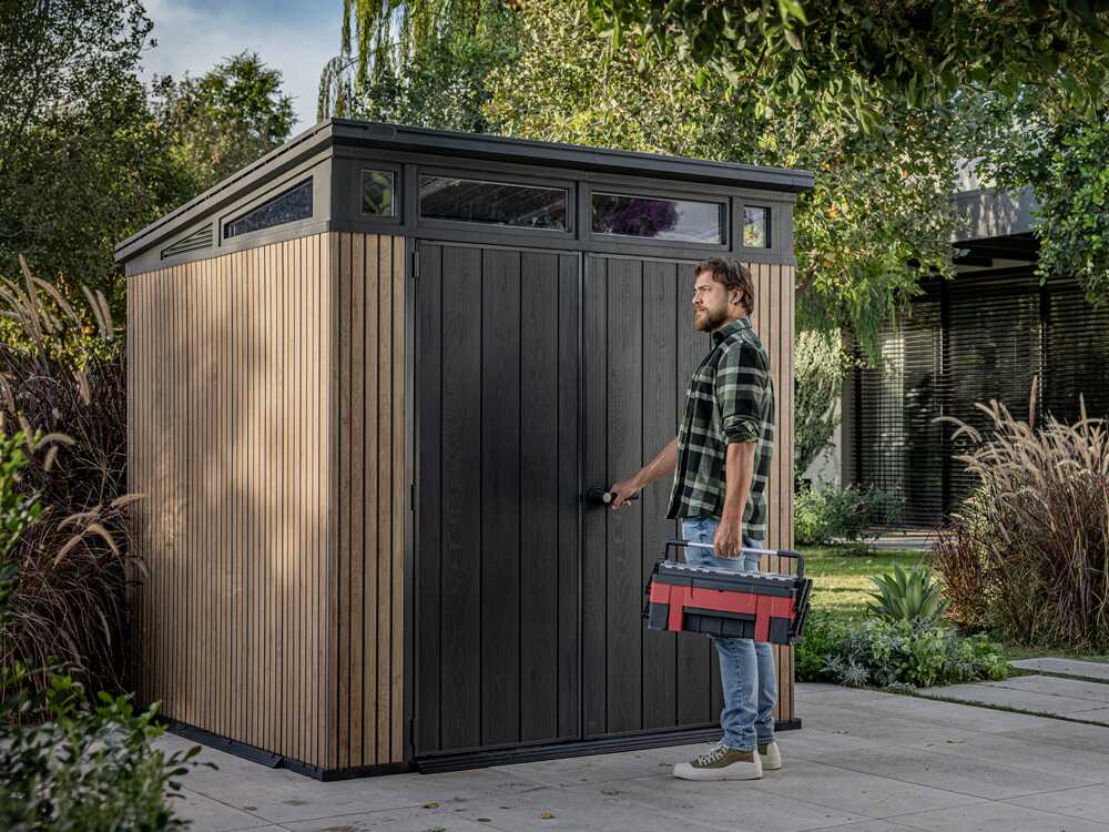 Keter Signature Venetian 7x7 - Abri de jardin - Avec porte à double battant - 214x218x226 cm - GAILLAC JARDINAGE Keter Signature Venetian 7x7 - Abri de jardin - Avec porte à double battant - 214x218x226 cm